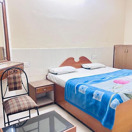 Sunrise Hotel Jalandhar Esterno foto