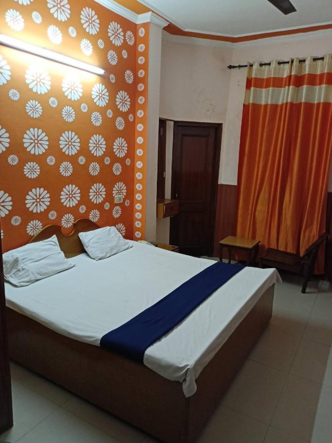 Sunrise Hotel Jalandhar Esterno foto