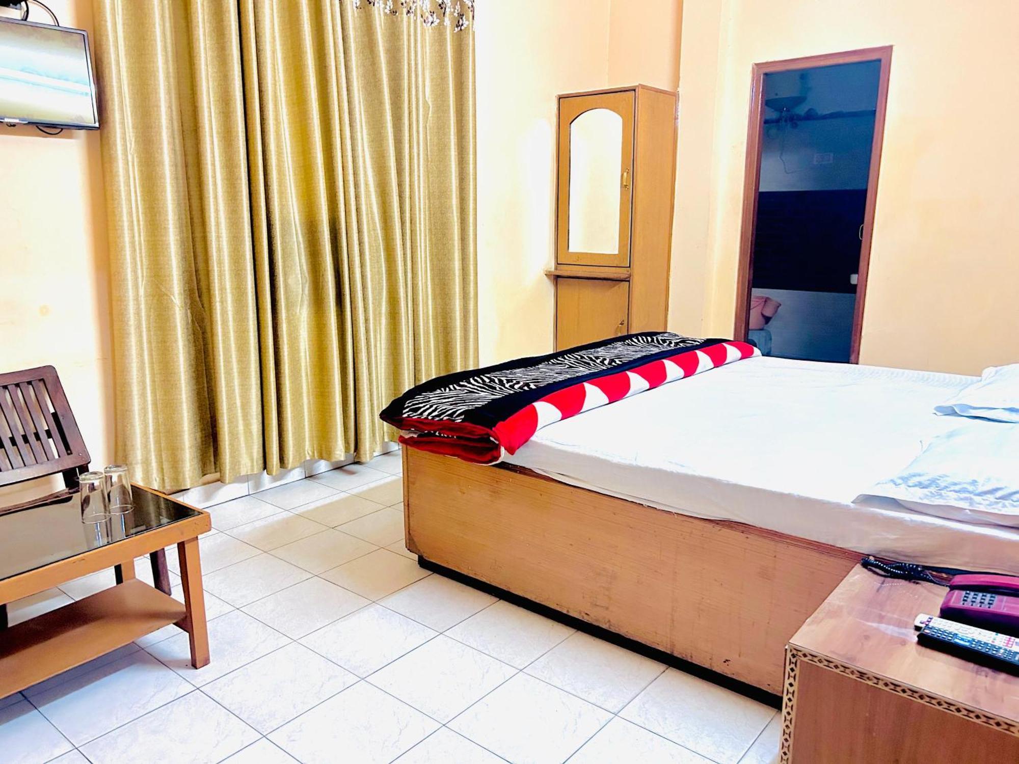 Sunrise Hotel Jalandhar Esterno foto
