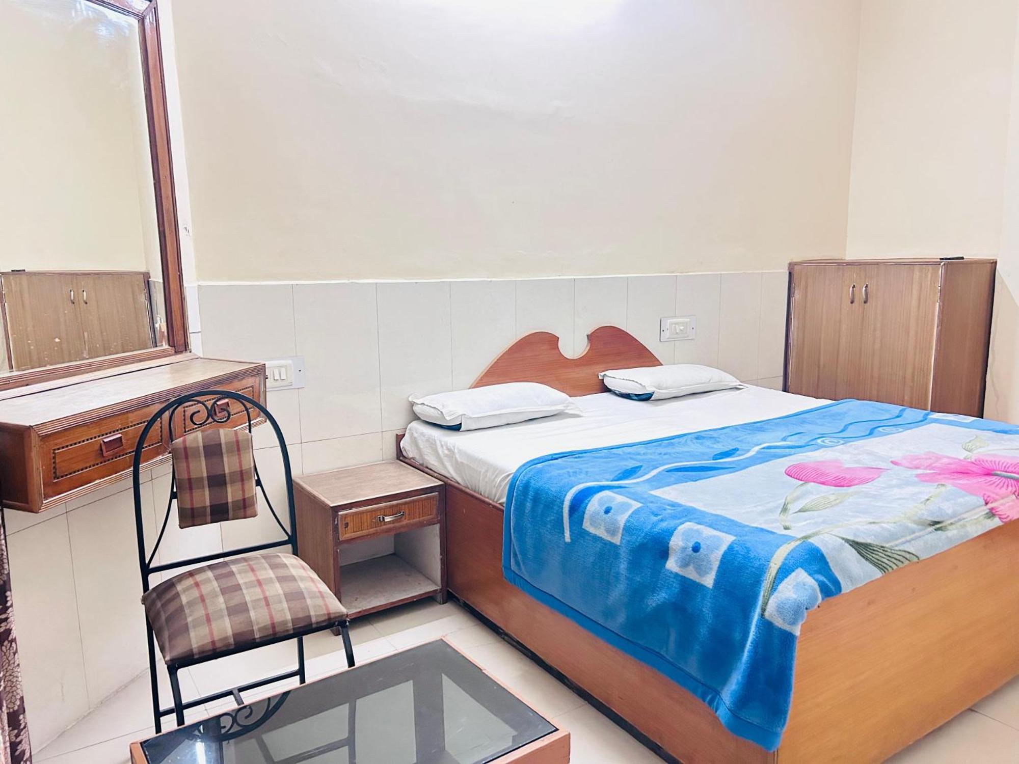 Sunrise Hotel Jalandhar Esterno foto